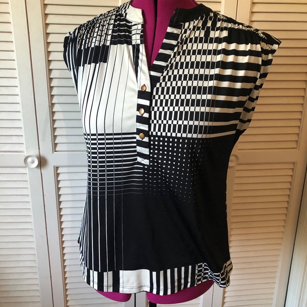 Cocomo black and white shirt | large